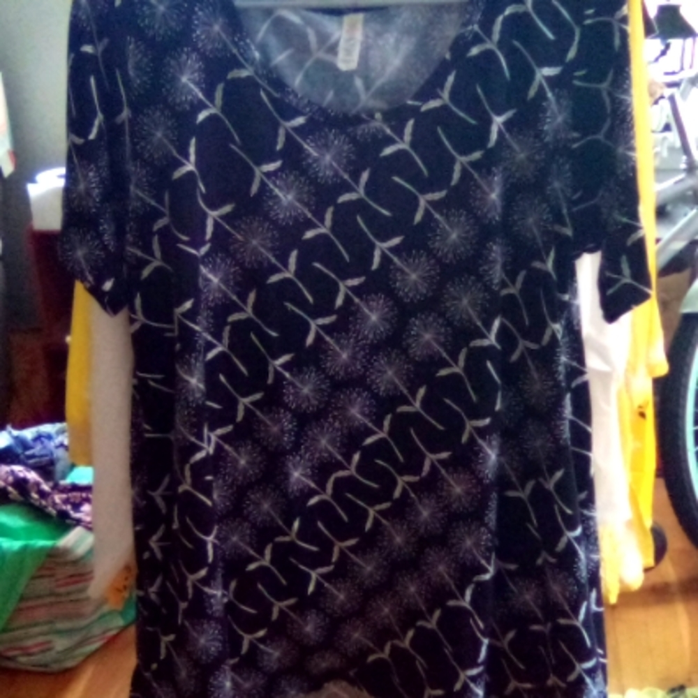 Perfect tee - Picture 2 of 2